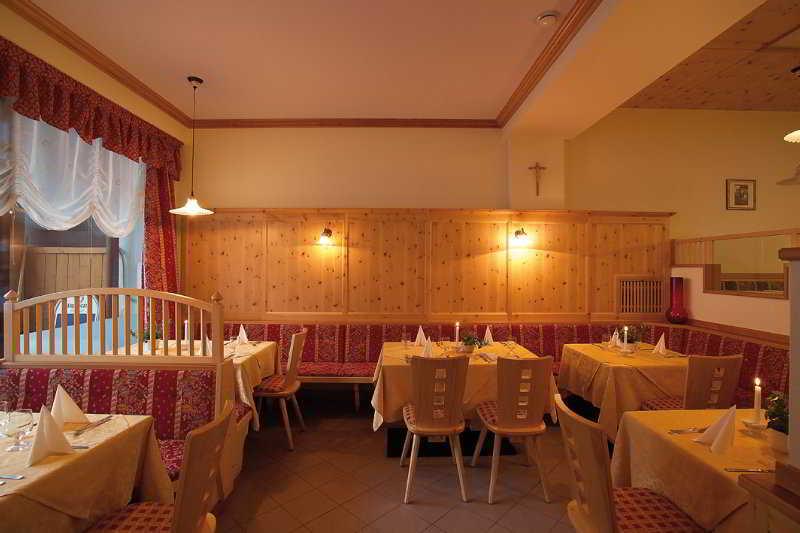 Parkhotel Schachen Ahrntal Restaurang bild